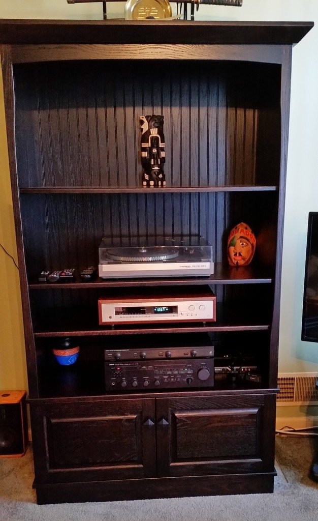 Why the Perfect Sound Station Is a Made-To-Measure Bookcase
