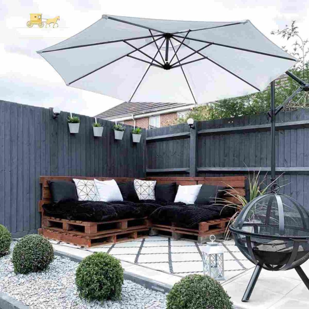 best color for outdoor furniture