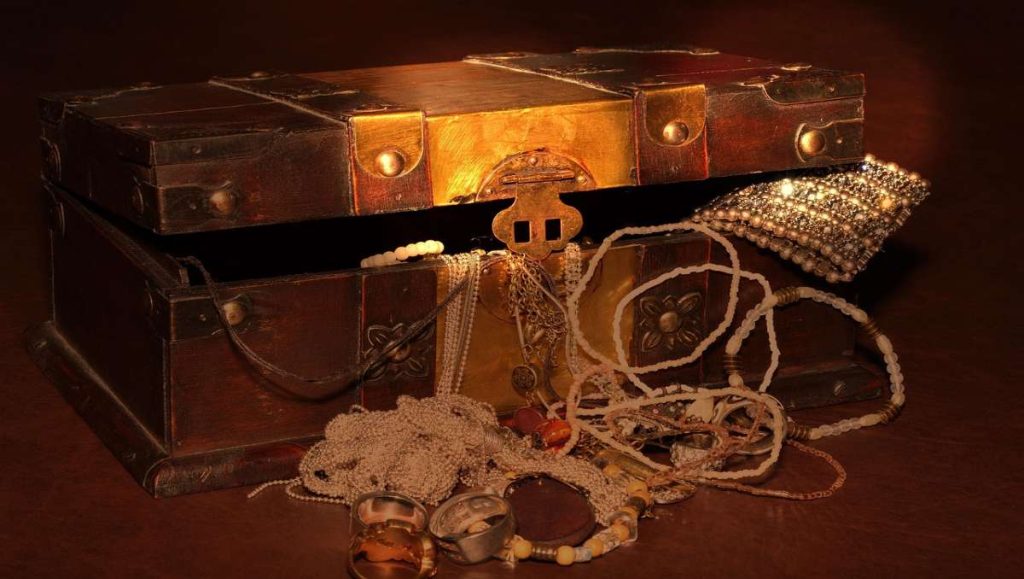 A hope chest full of jewelry and treasure