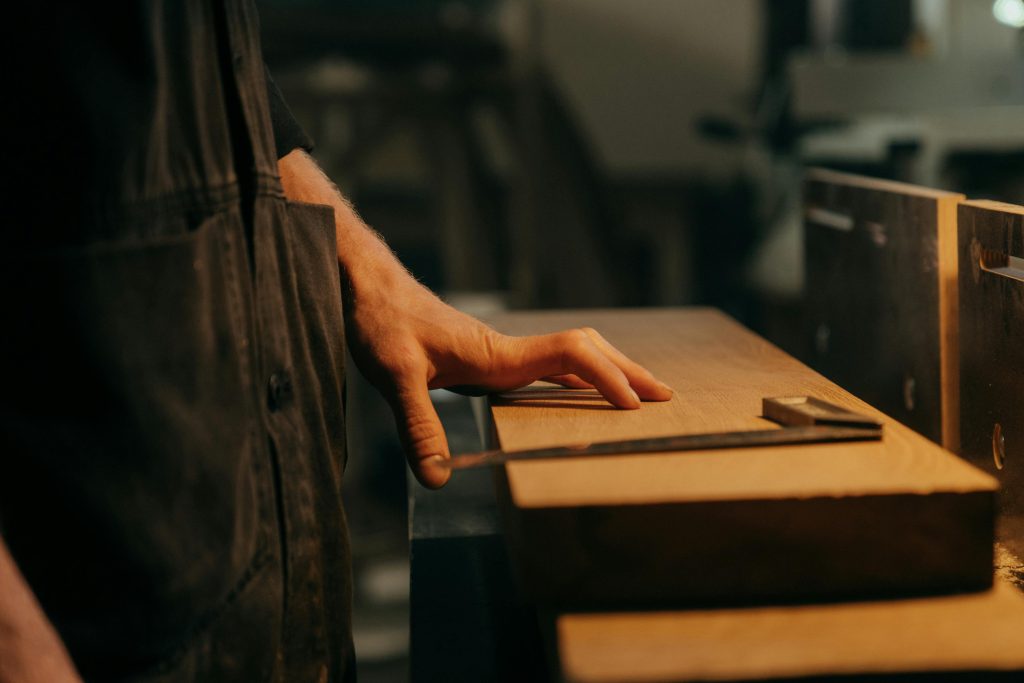 Amish furniture builder