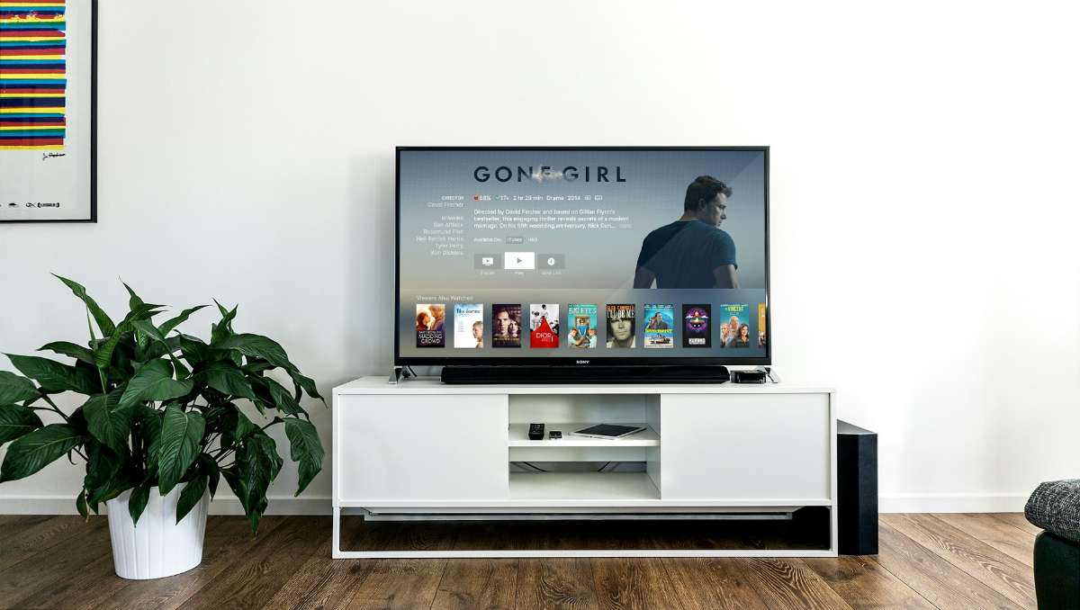 TV Stand Size Guide for Modern and Traditional Living Rooms