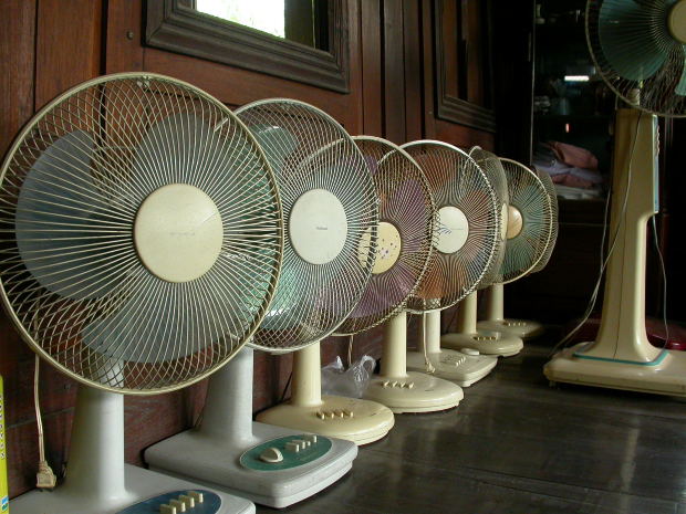  Do The Amish Communities Use Air Conditioners?