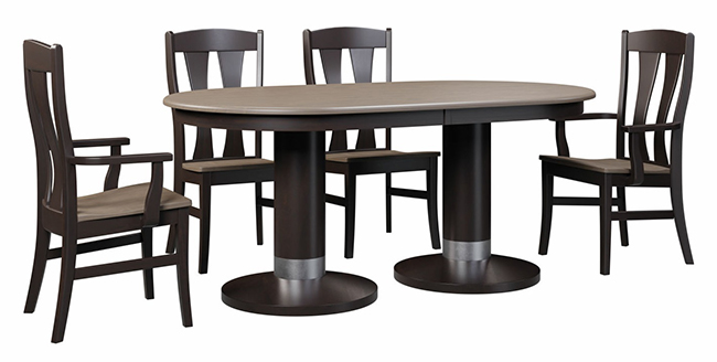 Alcoe Round Table & Arnica Chairs