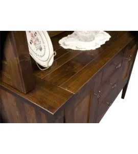 Williamsburg Hutch