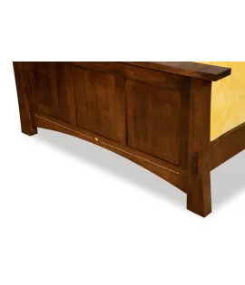 Mesa Panel Bed